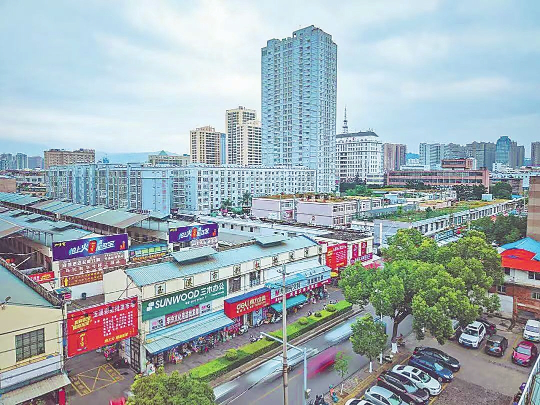 《远去的乡土》-报纸文摘-作者：熊育群